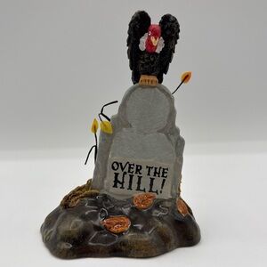 Department 56 2002 Snow Village Halloween Over The Hill Tombstone 56.53072